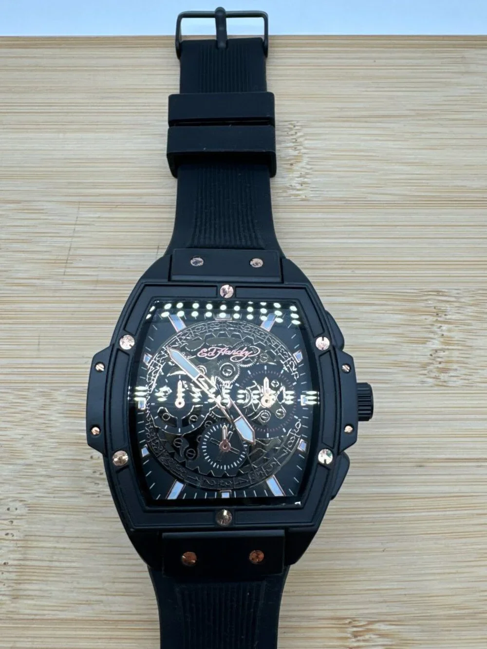 ED HARDY Singles Men's Silicone Analog Watch